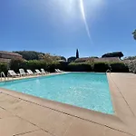 Sm700-007 Pinede Maxime Maison 5 Pieces 8 Couchages Avec Piscine Et Parking