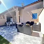 Sm700-007 Pinede Maxime Maison 5 Pieces 8 Couchages Avec Piscine Et Parking