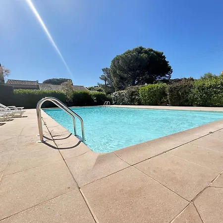 Sm700-007 Pinede Maxime Maison 5 Pieces 8 Couchages Avec Piscine Et Parking Villa Sainte-Maxime